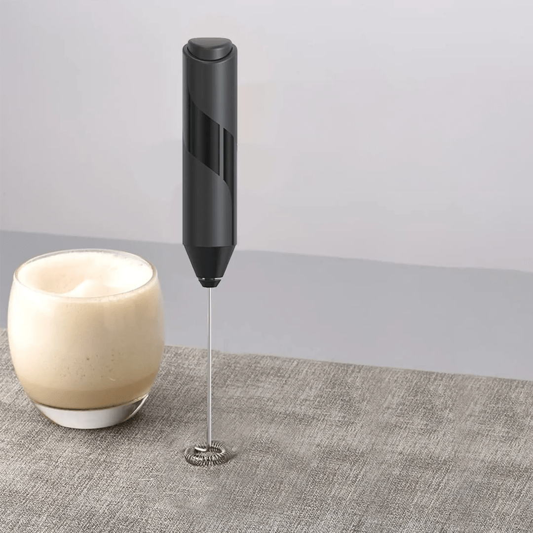 MINI BATIDOR ESPUMADERO DE CAFÉ Y LECHE ELECTRICO CON SOPORTE - VOLTEX