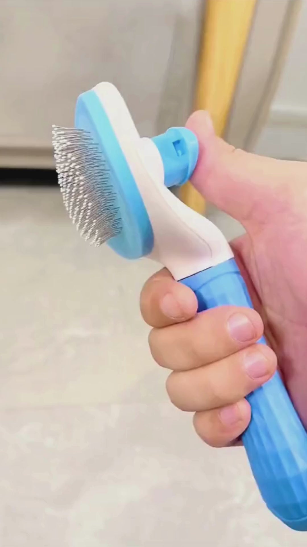 CEPILLO PARA MASCOTAS CON BOTON EXTRACTOR DE PELO- BIG BRUSH